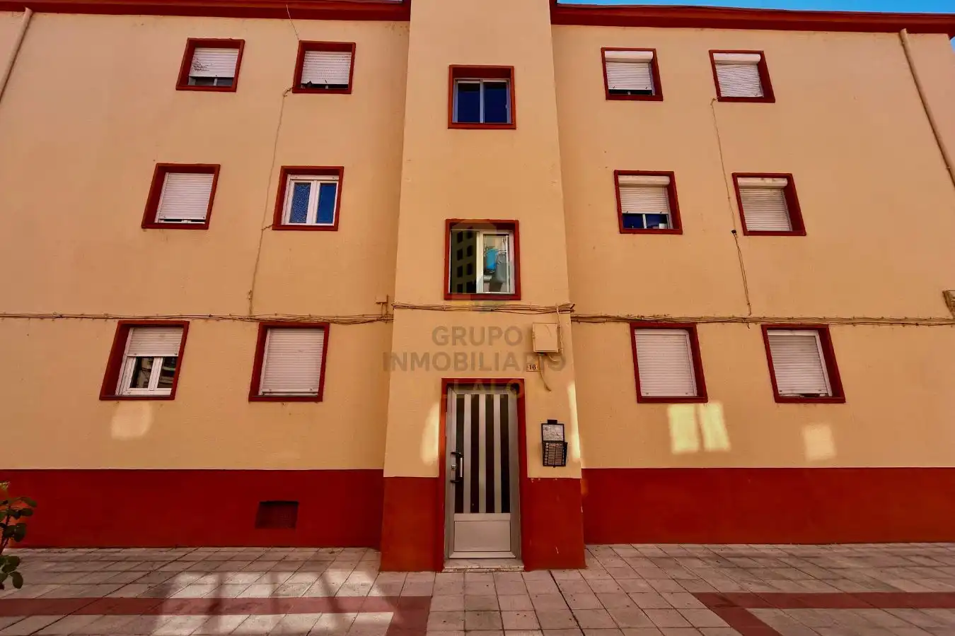 Exterior view of Flat for sale in Trobajo del Camino