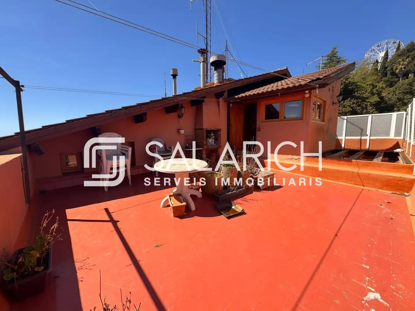 Vista exterior de Piso en venta en Barcelona con Terraza