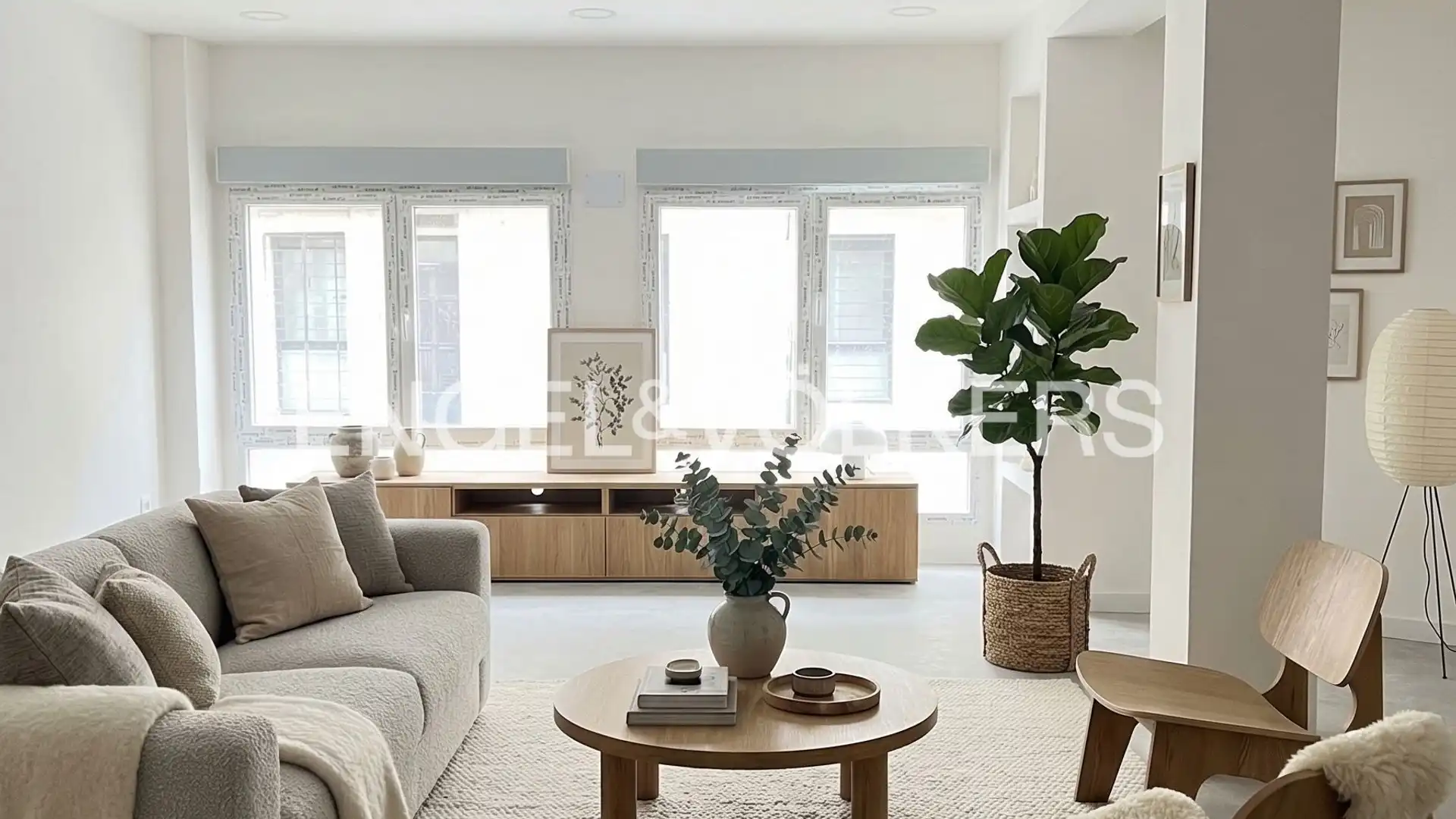 Living room of Apartments for sale in  Madrid Capital  with Air Conditioner and Heating