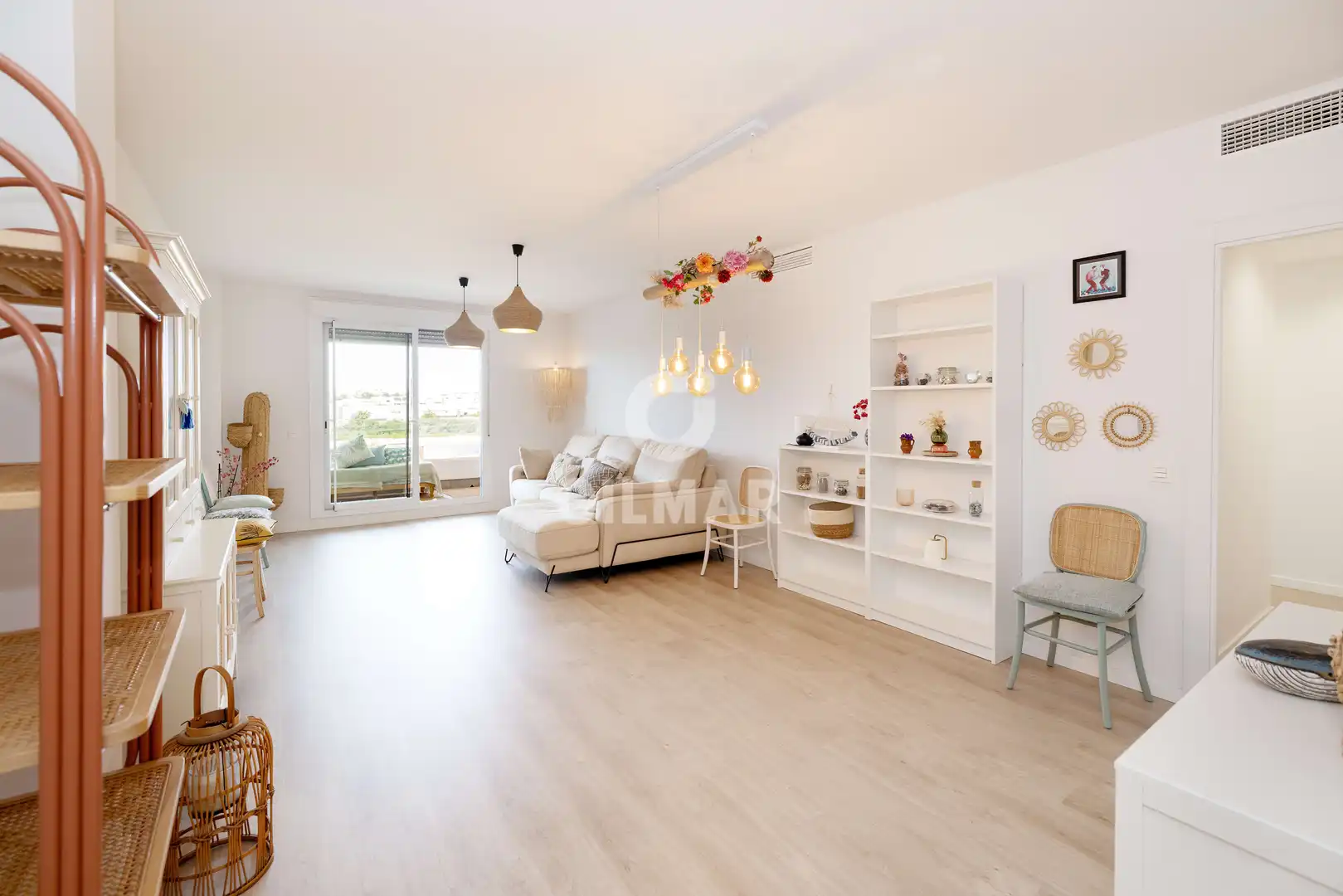 Sala de estar de Piso en venta en Marbella con Calefacción, Trastero y Piscina