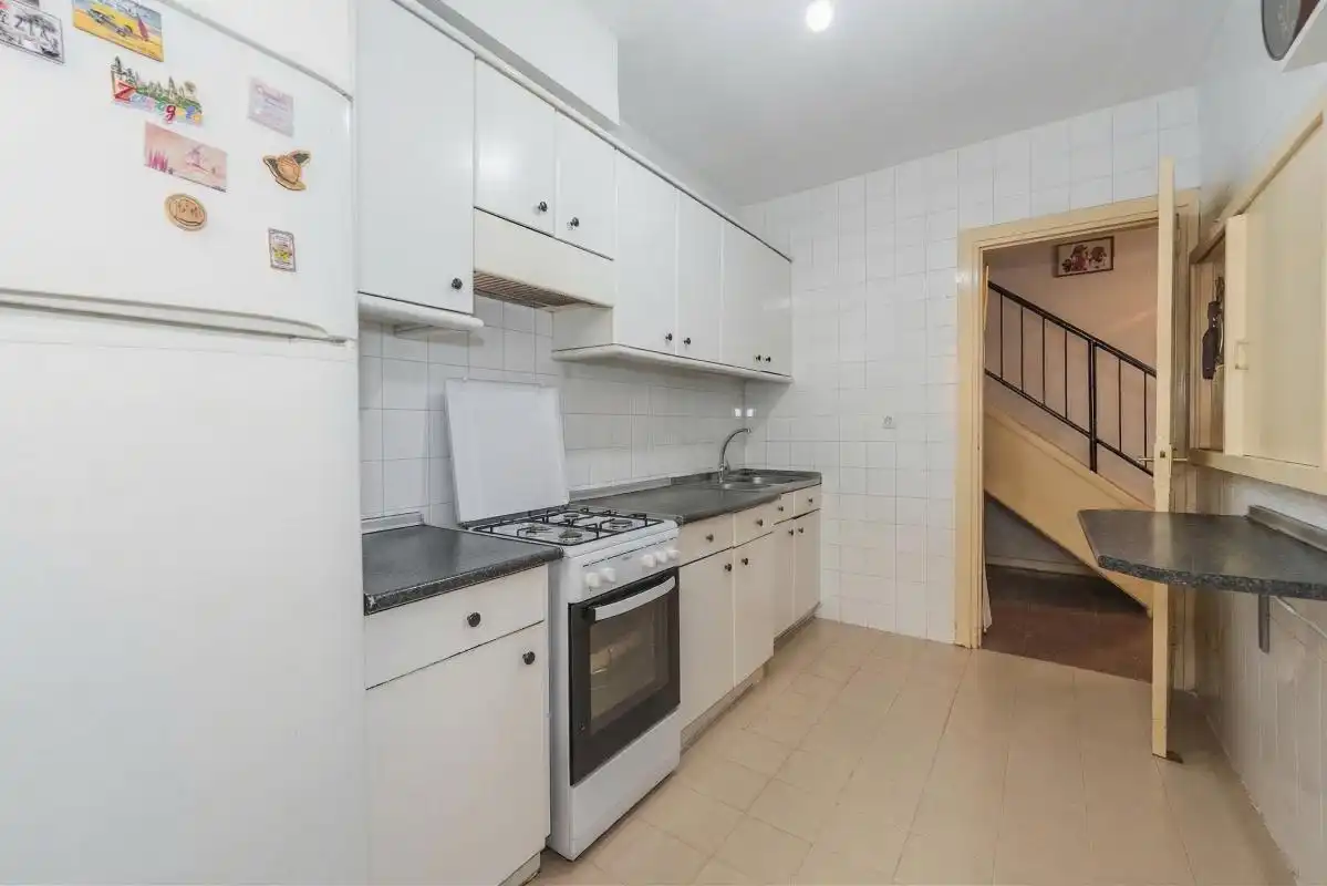 Kitchen of Duplexes for sale in Madrid  with Heating, Private garden and Terrace