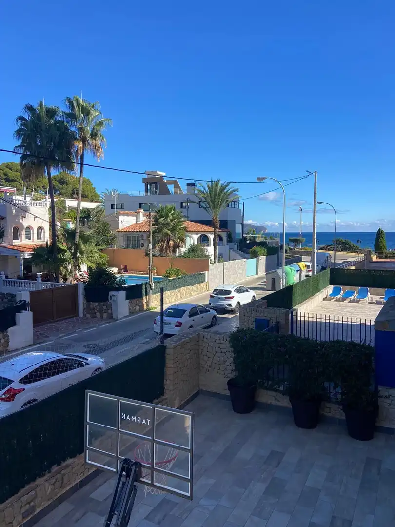 Vista exterior de Apartament en venda en Calpe / Calp amb Terrassa i Piscina comunitària