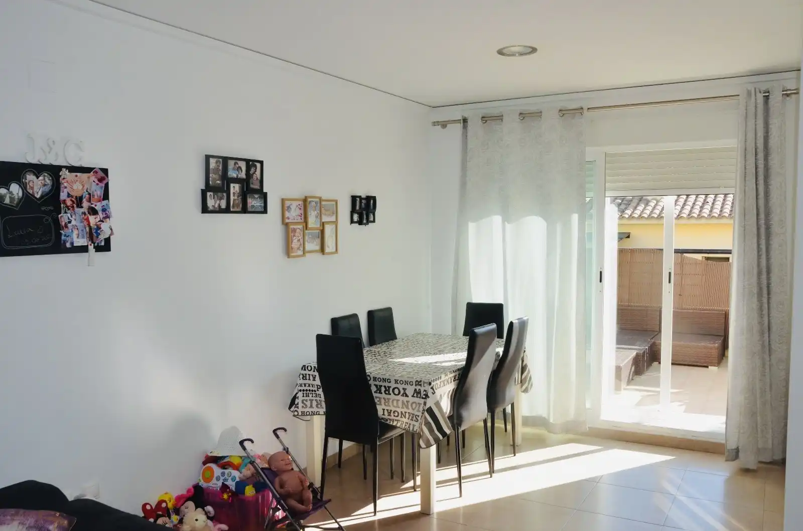 Esszimmer von Dachboden zum Verkauf in Dénia mit Klimaanlage, Heizung und Terrasse