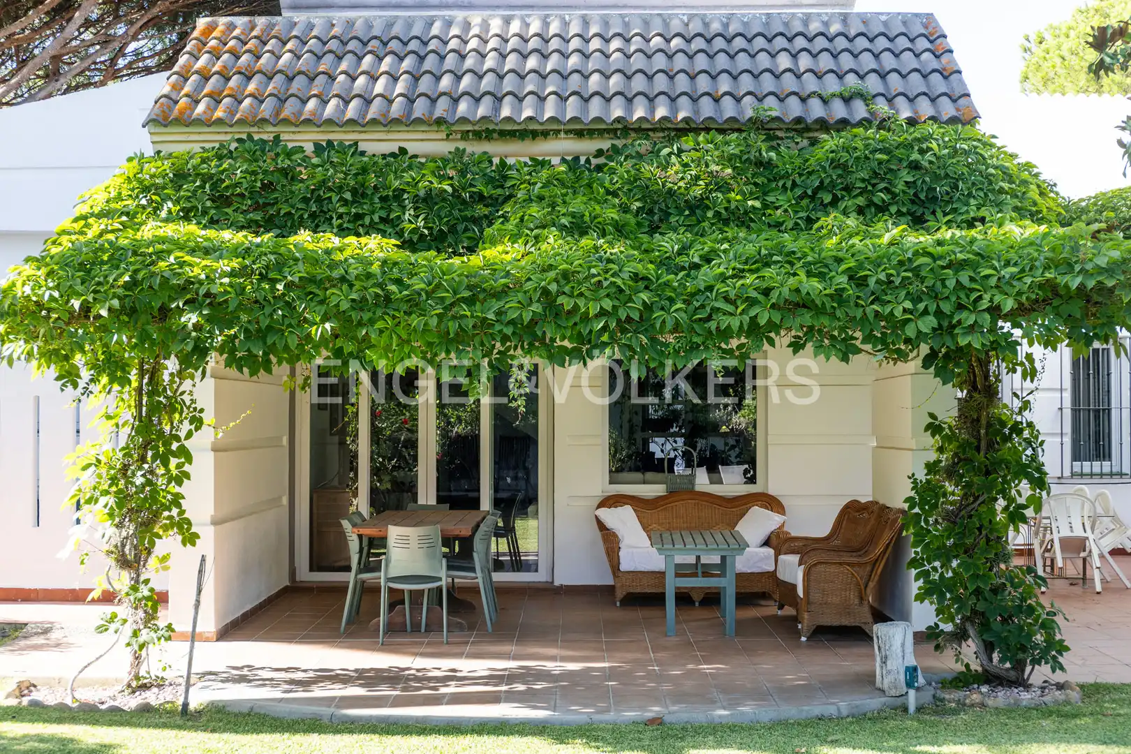 Terrassa de Casa o xalet en venda en Conil de la Frontera amb Aire condicionat, Calefacció i Jardí privat
