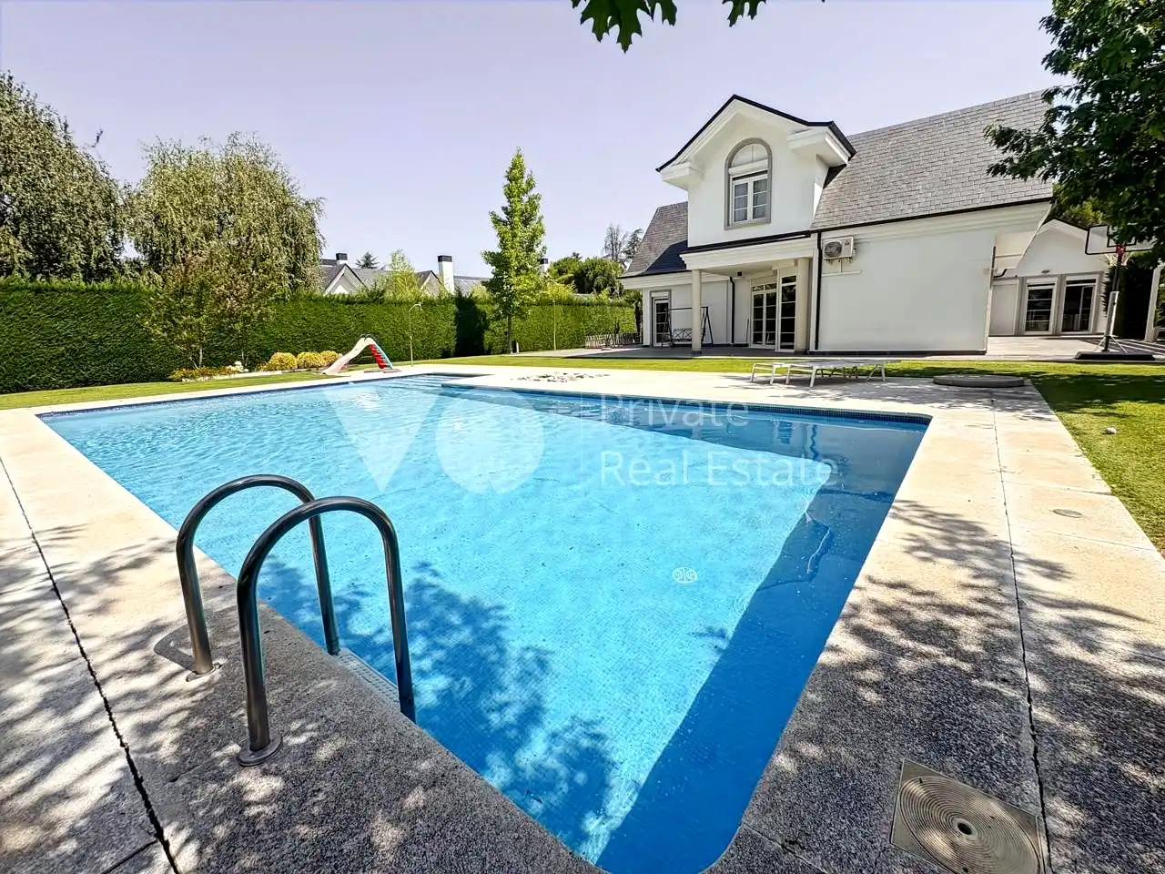 Piscina de Casa o xalet de lloguer en Boadilla del Monte amb Aire condicionat, Calefacció i Jardí privat