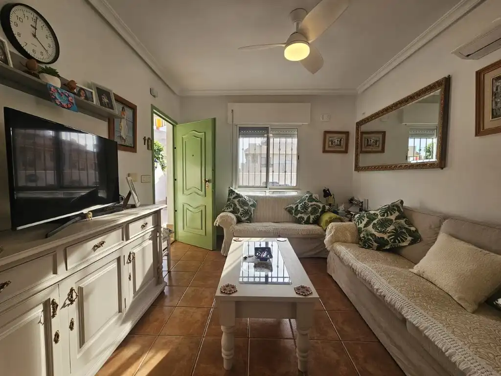 Bungalow amb piscina en venda a Urbanizacion Pau 3 Ctra Villamartin N, imagen 2