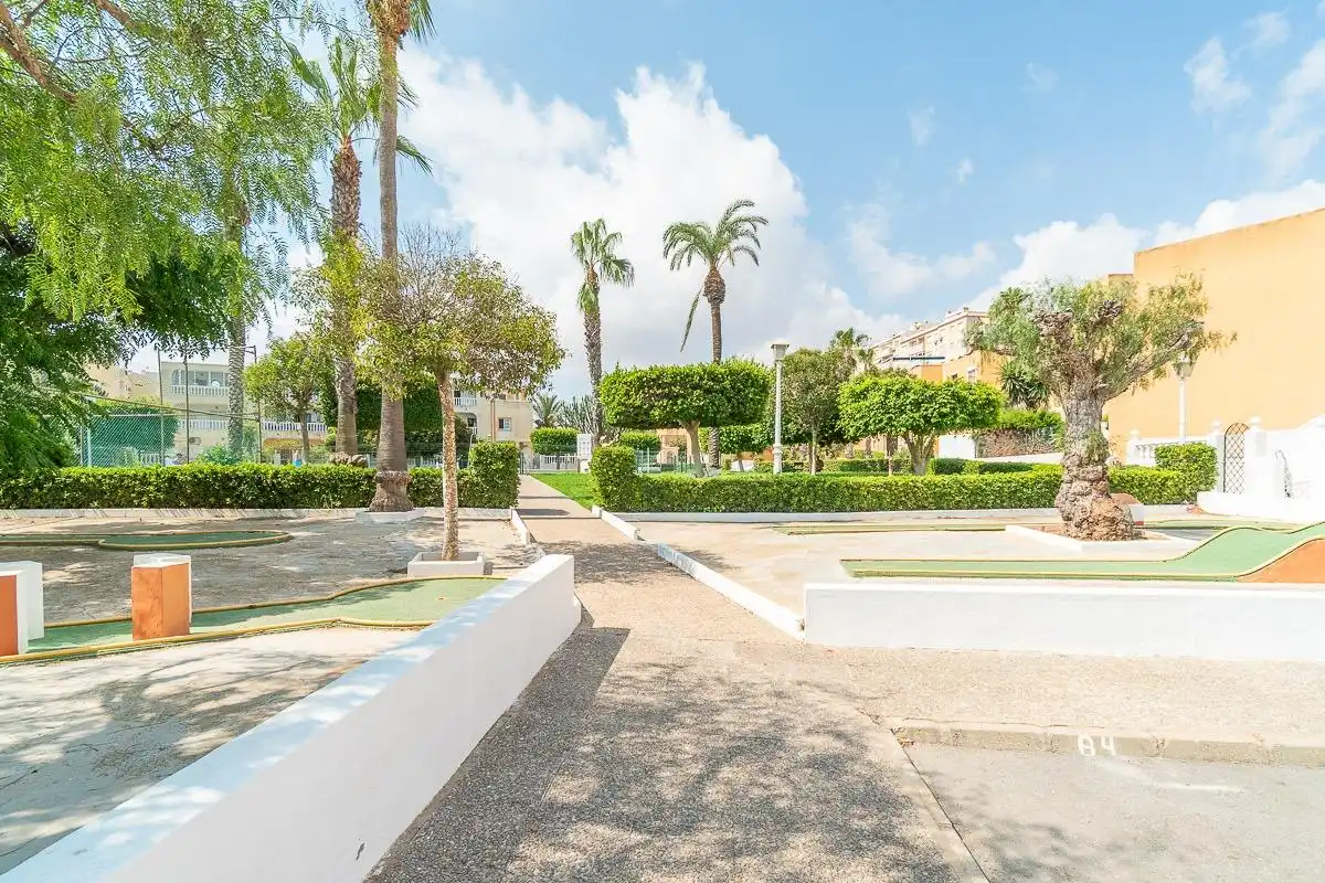 Bungalow amb terrassa en venda a Nueva Torrevieja - Aguas Nuevas, imagen 8