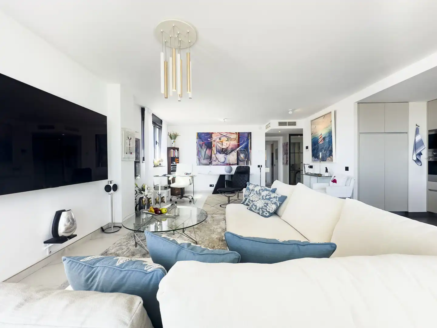 Sala de estar de Ático en venta en Estepona con Calefacción, Terraza y Trastero