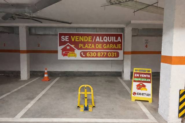 Garaje en Alquiler en Calle Estados Unidos, 19 en Añoreta Golf - Paraíso del Sol