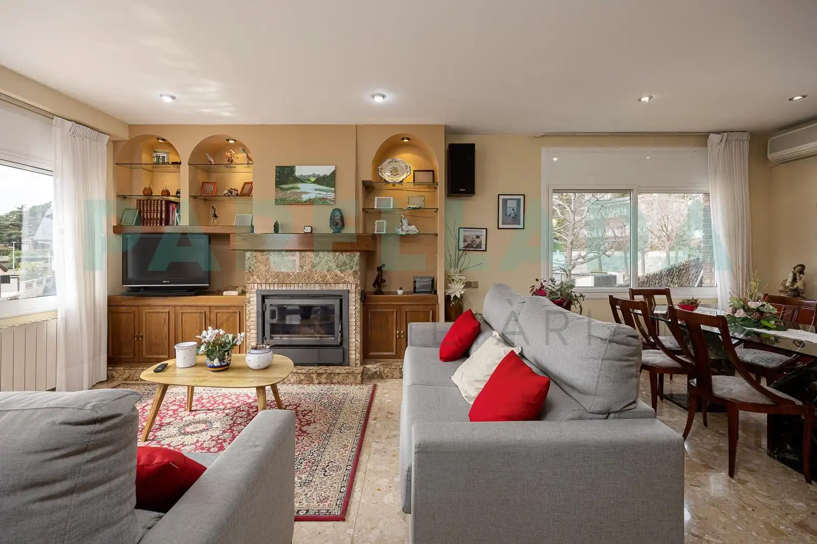 Sala de estar de Casa o chalet en venta en Badalona con Aire acondicionado, Calefacción y Jardín privado