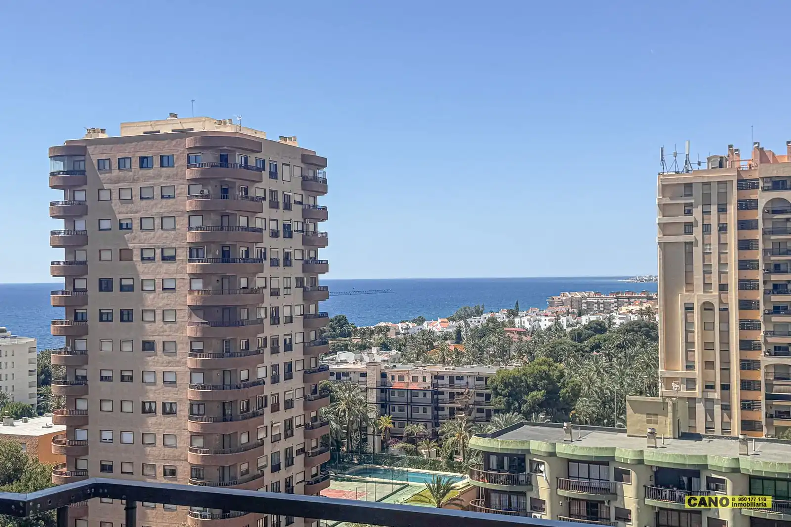 Exterior view of Flat for sale in Roquetas de Mar  with Terrace and Swimming Pool