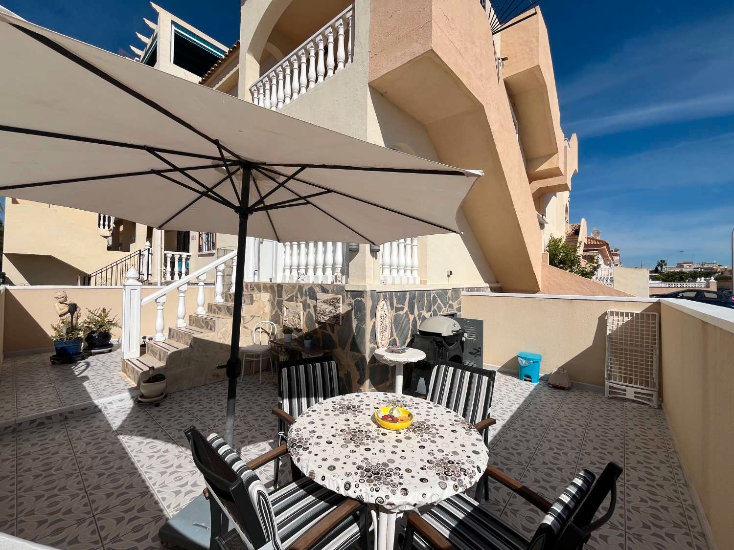 Terraza de Apartamento en venta en Orihuela con Terraza, Piscina y Amueblado