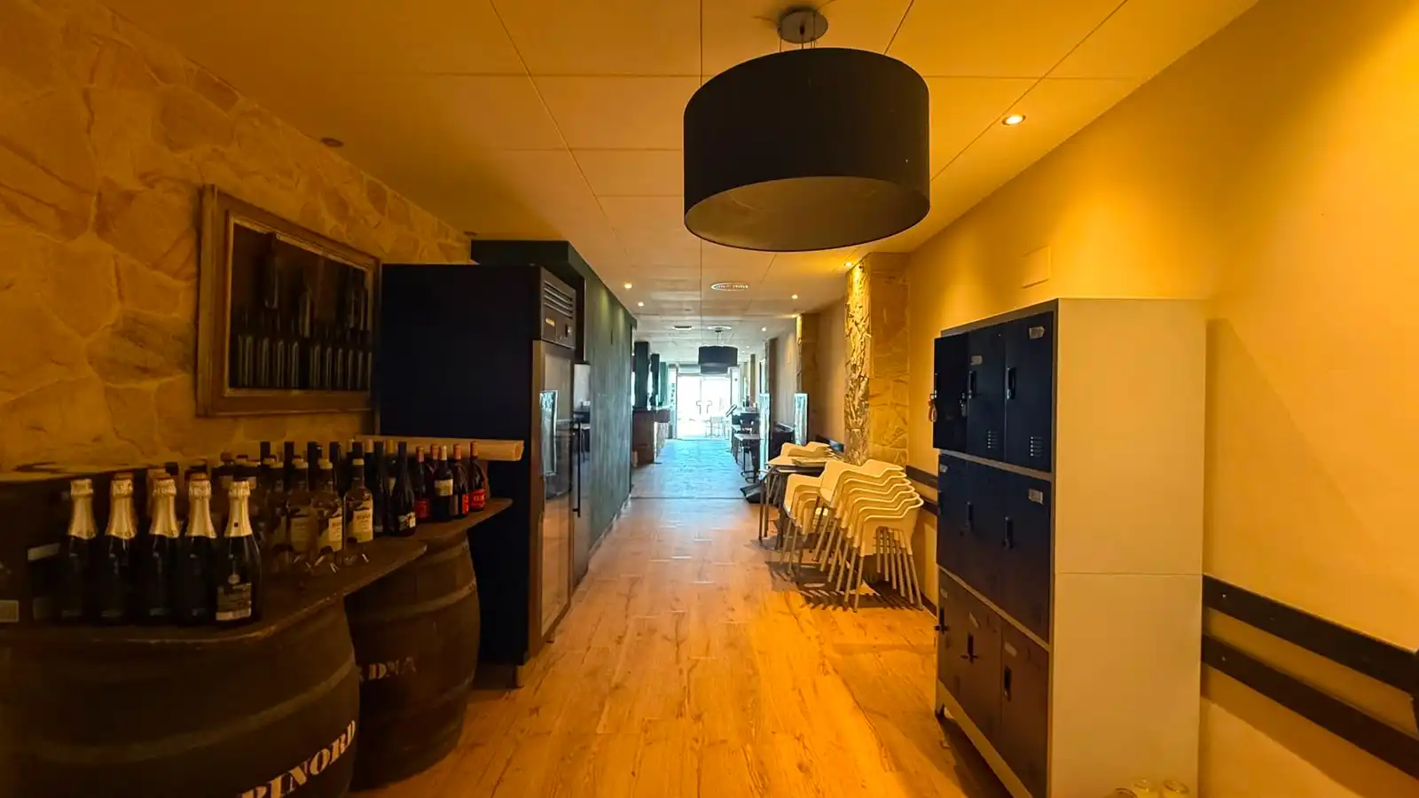 Gewerbefläche zum Verkauf in Passeig Marítim Sant Joan de Déu 82, imagen 3