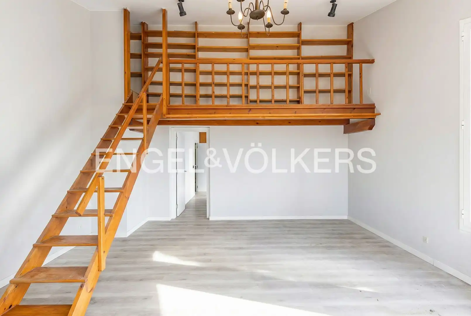 Vista exterior de Finca rústica en venda en Palau-solità i Plegamans amb Aire condicionat, Calefacció i Jardí privat
