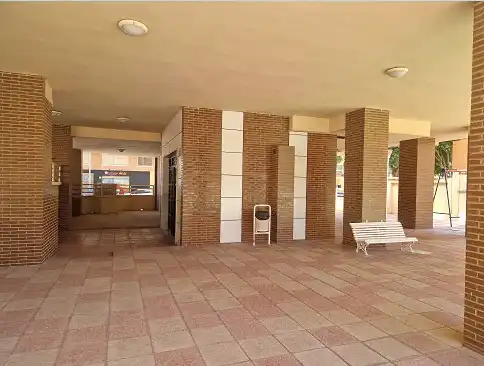 Flat for sale in Av. Amalio Gimeno