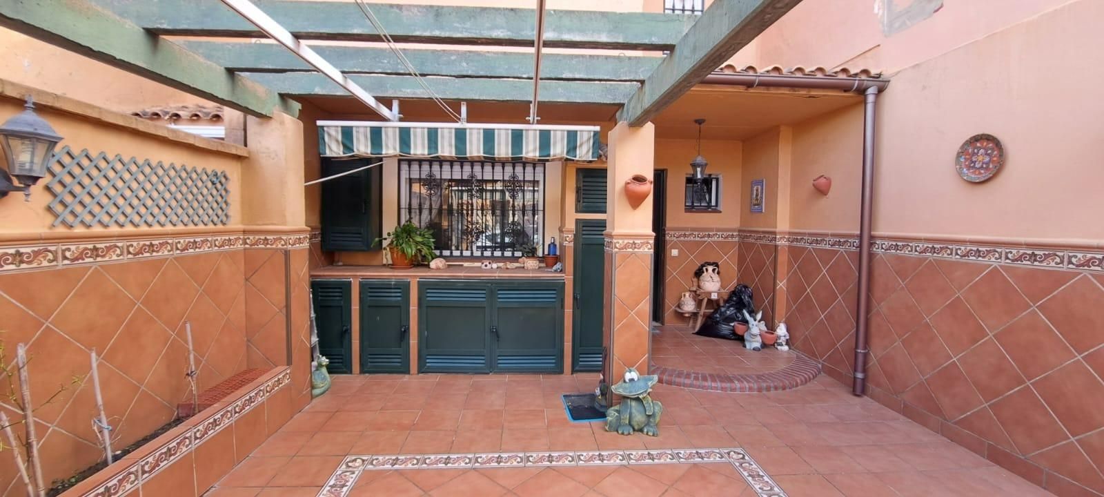 Garden of Single-family semi-detached to rent in Algeciras