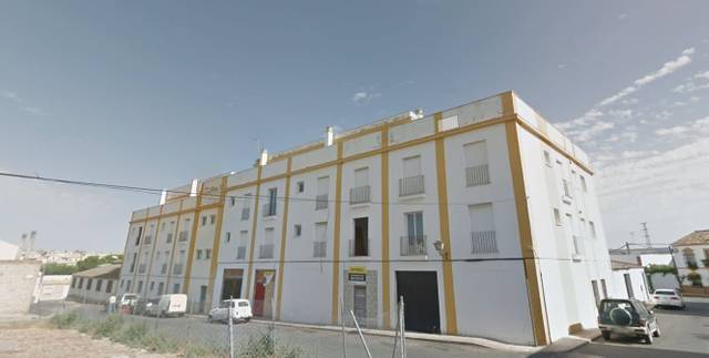 Piso en Venta en C/ Real                                            en Burguillos