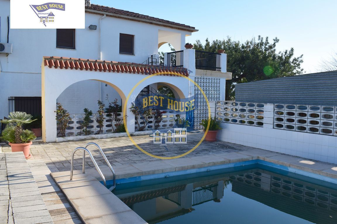 Vista exterior de Casa o xalet en venda en Ontinyent amb Aire condicionat, Jardí privat i Terrassa