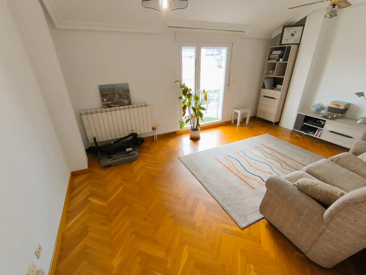 Sala d'estar de Àtic en venda en Palencia amb Calefacció, Parquet i Terrassa