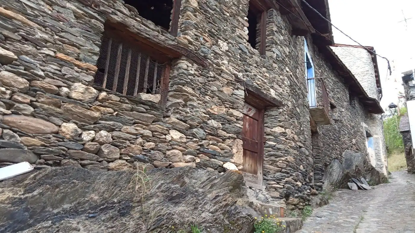 Vista exterior de Casa o xalet en venda en La Guingueta d'Àneu amb Traster