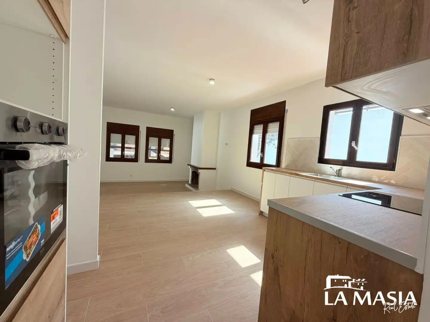 Cocina de Casa o chalet de alquiler en Olivella con Aire acondicionado, Calefacción y Jardín privado