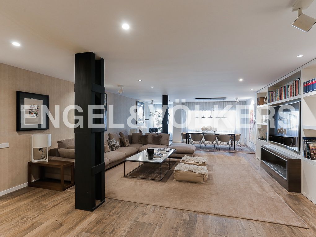 Living room of Apartment for sale in  Valencia Capital  with Air Conditioner, Heating and Parquet flooring