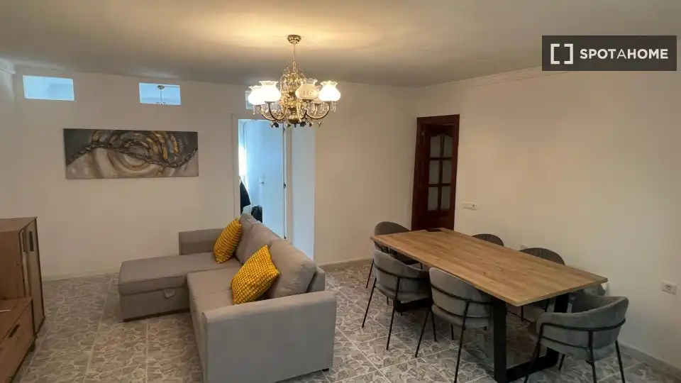 Dining room of Flat for rent in Málaga  with Air Conditioner, Heating and Furnished