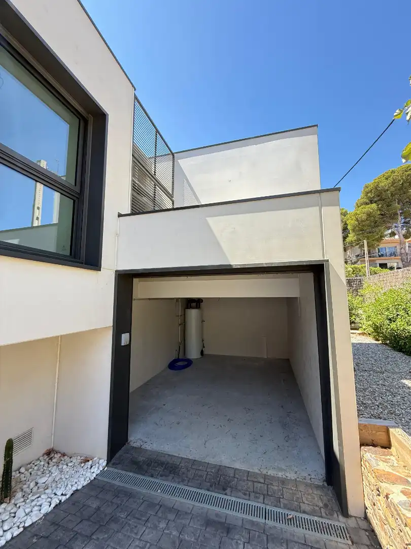 Vista exterior de Casa o chalet en venta en Llançà con Aire acondicionado, Calefacción y Jardín privado