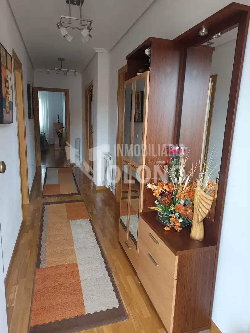 Sala d'estar de Apartament en venda en Castañares de Rioja amb Calefacció, Moblat i Forn