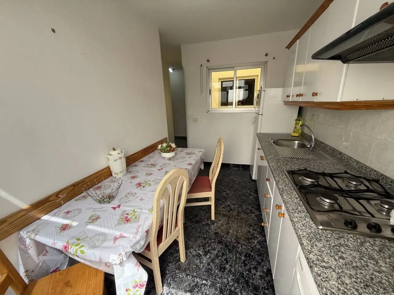 Cocina de Piso en venta en Arona con Terraza y Amueblado