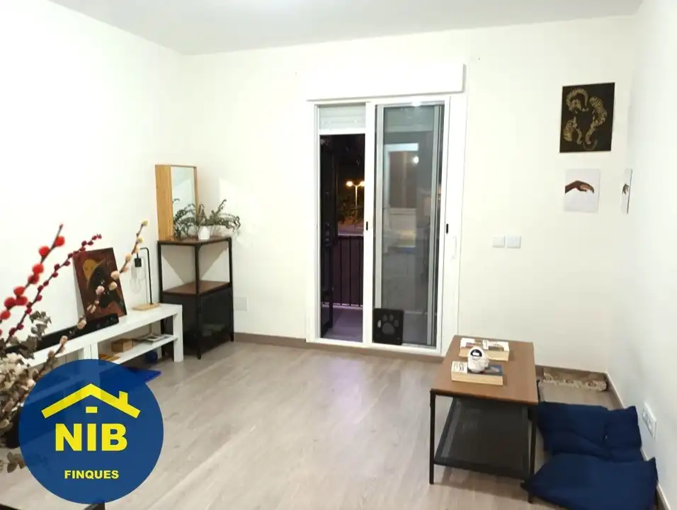Habitación de Piso en venta en Barcelona con Calefacción, Parquet y Horno