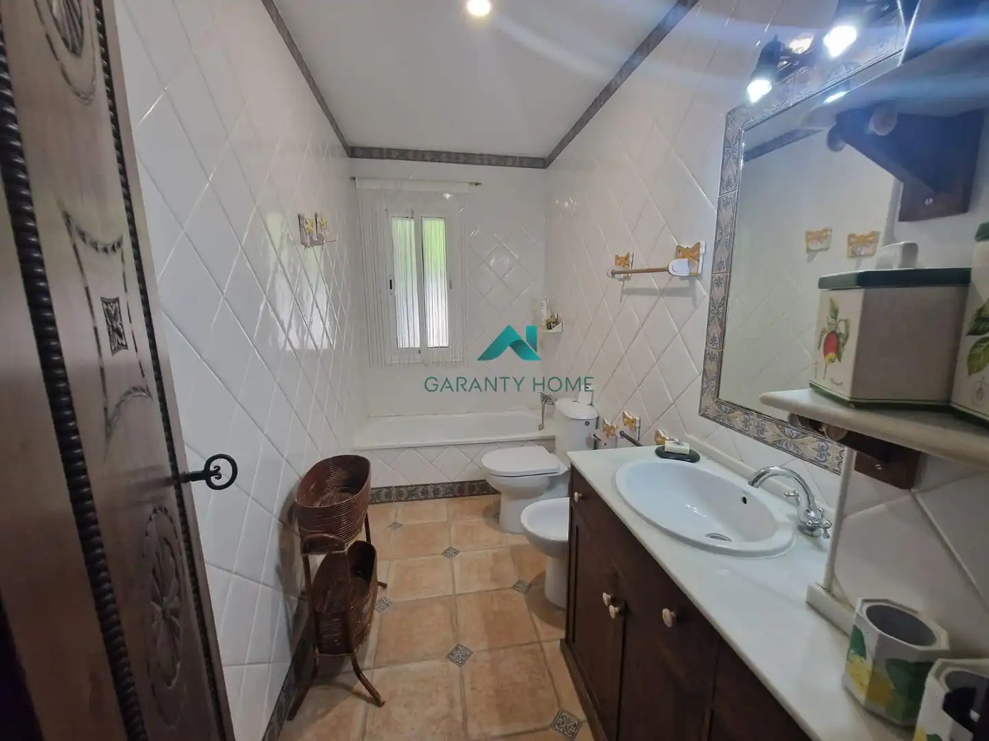 Bathroom of Houses for rent in Jerez de la Frontera  with Air Conditioner, Private garden and Storage room