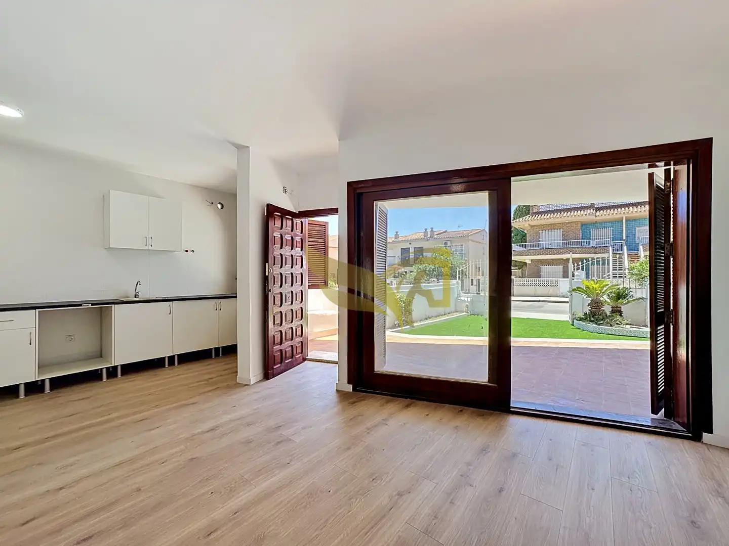 Wohnung zum Verkauf in Los Alcázares mit Parkett, Terrasse und Abstellraum