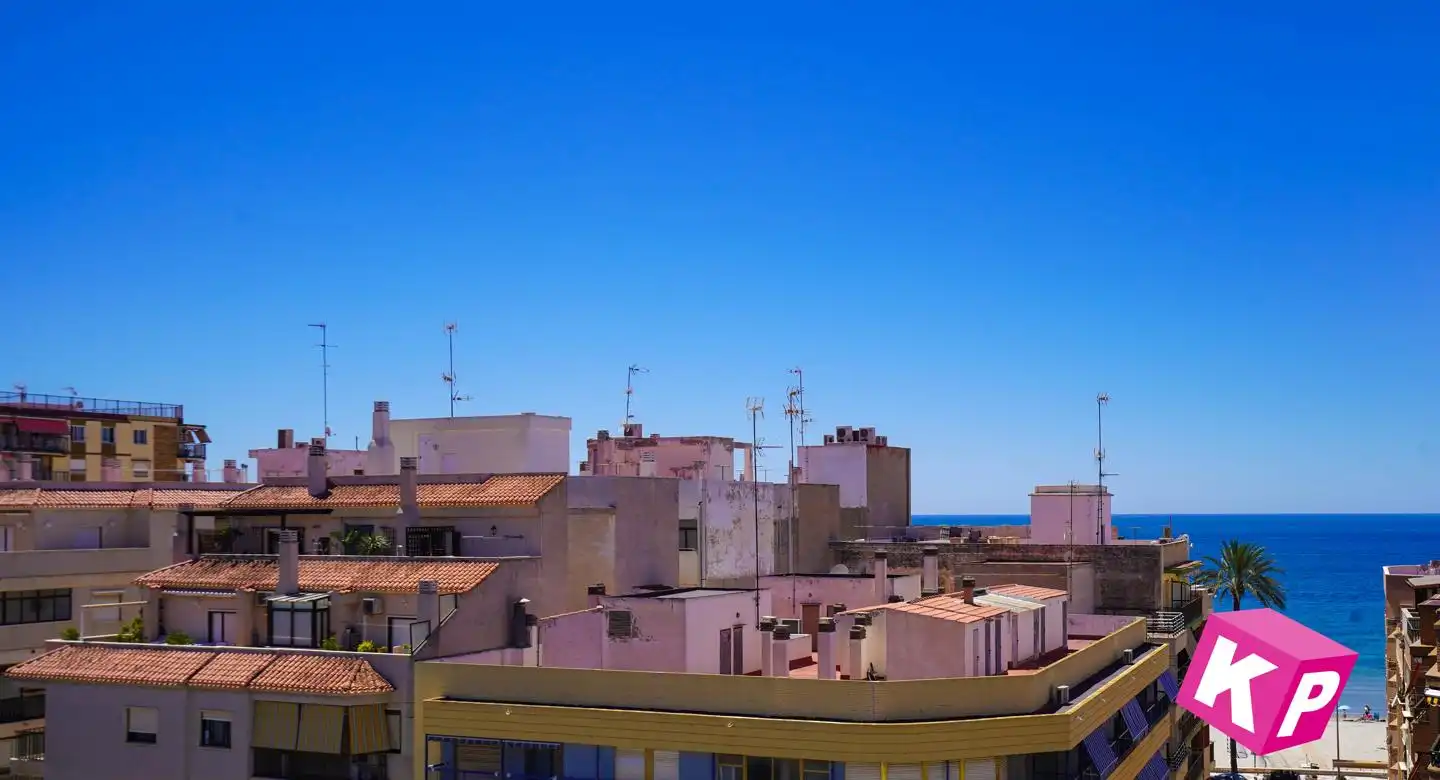 Vista exterior de Piso en venta en Santa Pola con Aire acondicionado, Terraza y Amueblado