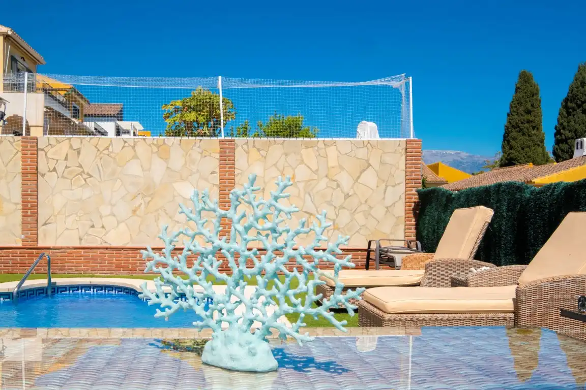 Piscina de Casa adosada de lloguer en Vélez-Málaga amb Aire condicionat, Calefacció i Terrassa