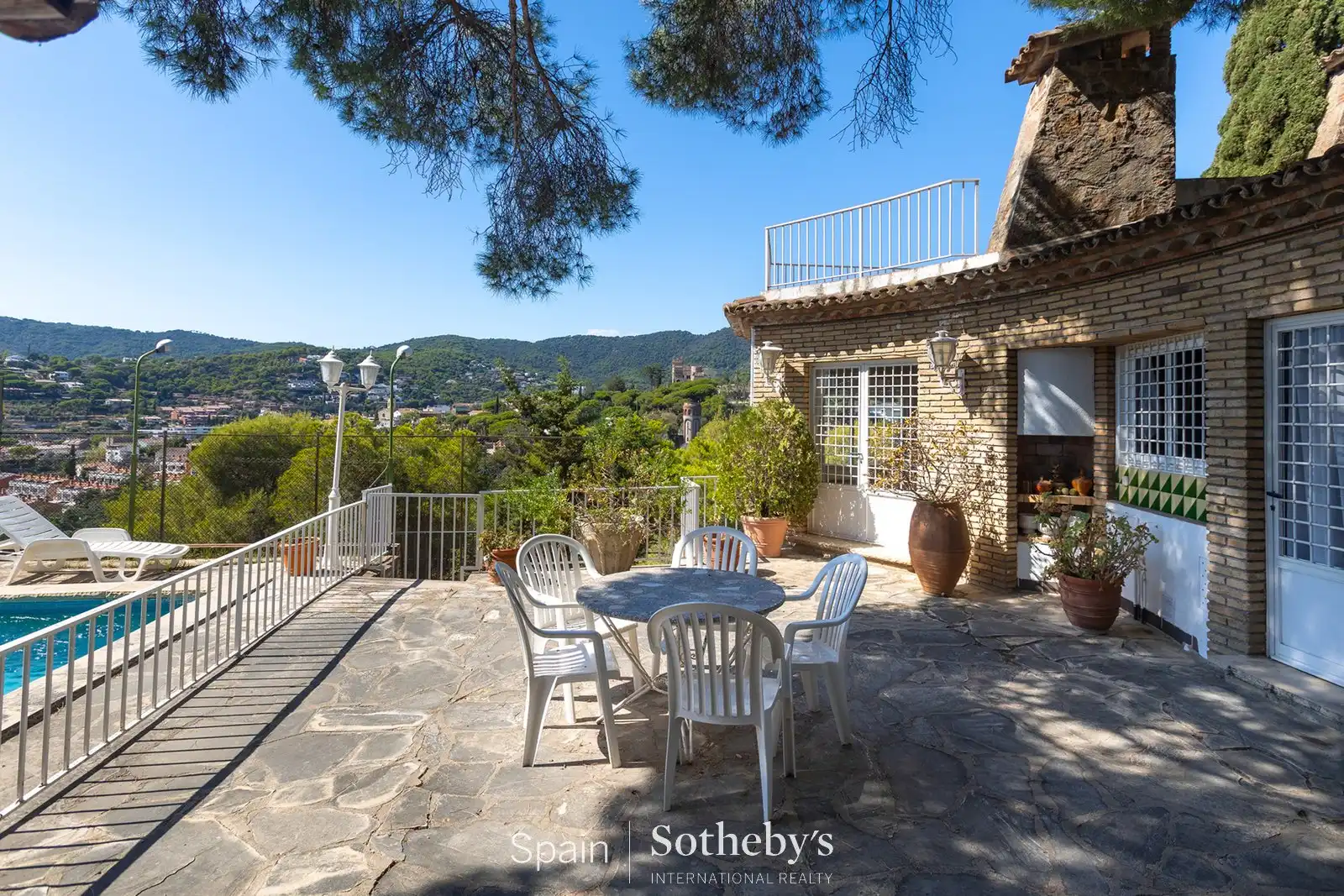 Haus mit Pool zum Verkauf in Avinguda Carles Tolrà, imagen 9