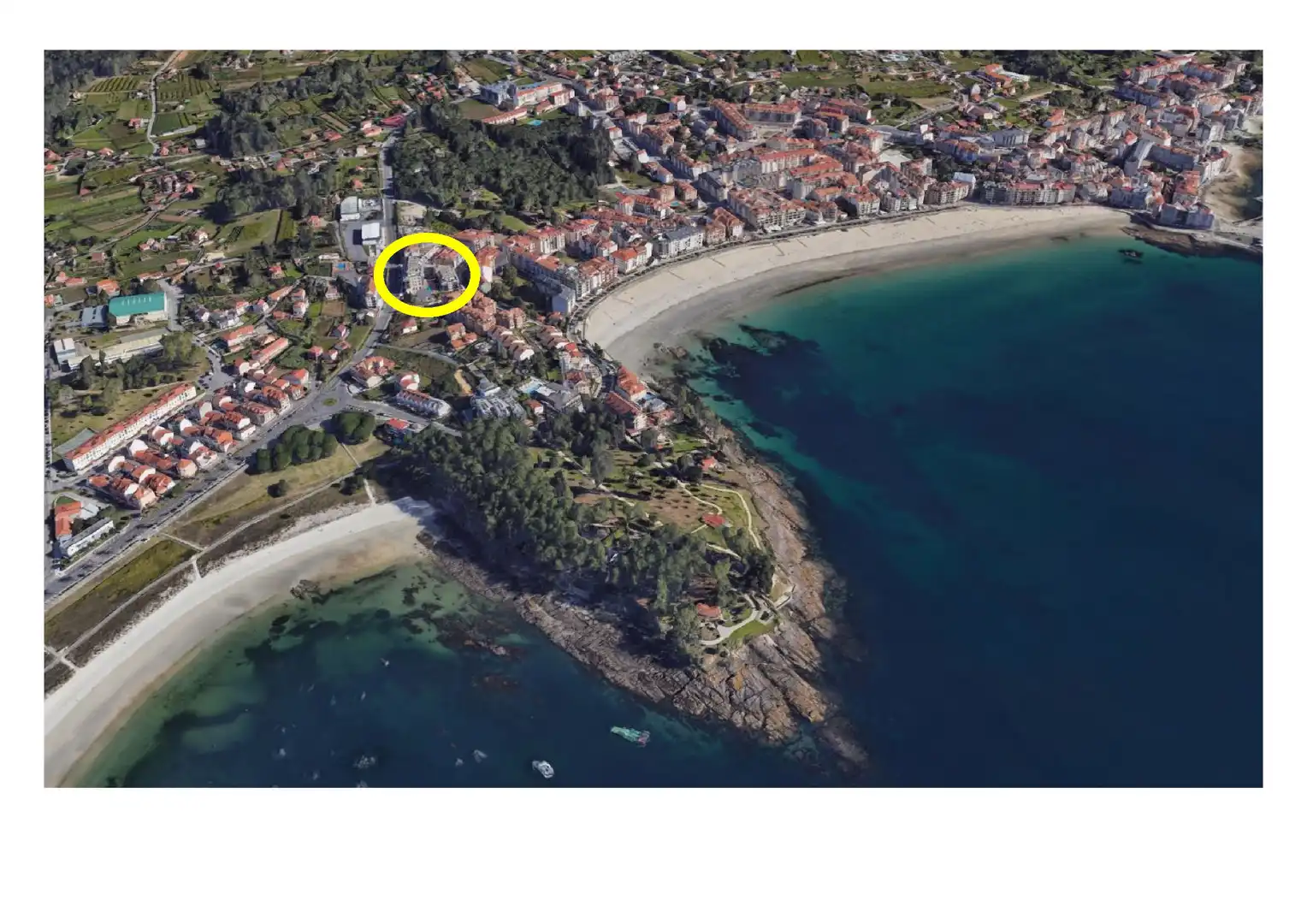 Vista exterior de Apartament en venda en Sanxenxo amb Calefacció, Parquet i Terrassa