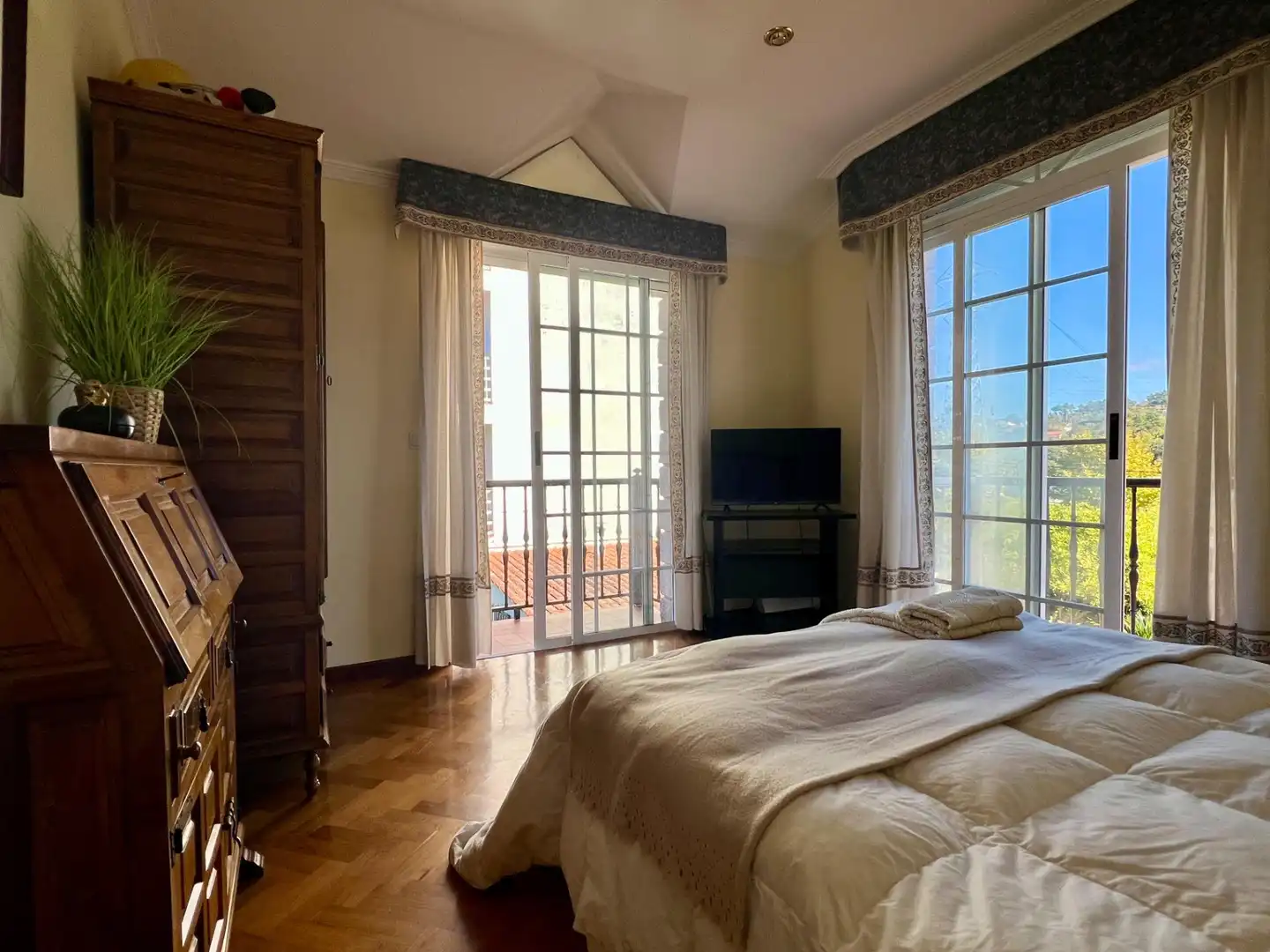 Bedroom of Houses for sale in Bergondo, A Coruña