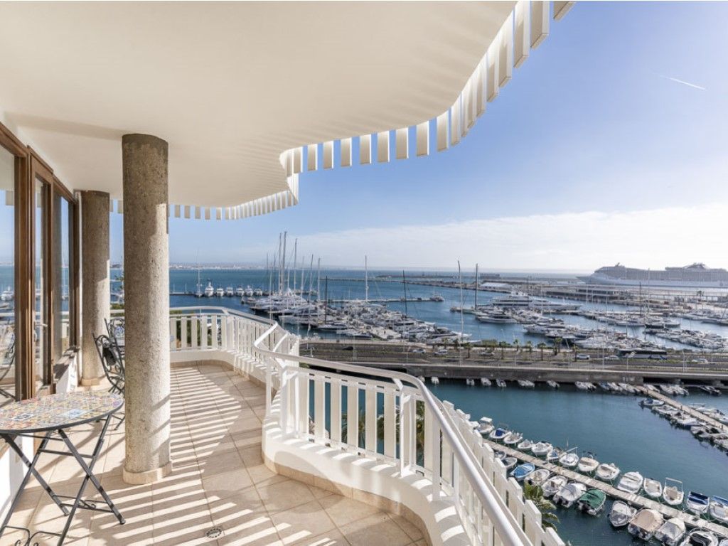 Terrace of Apartment for sale in  Palma de Mallorca  with Air Conditioner, Terrace and Furnished