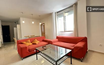 Sala d'estar de Pis de lloguer en  Madrid Capital amb Aire condicionat, Calefacció i Moblat