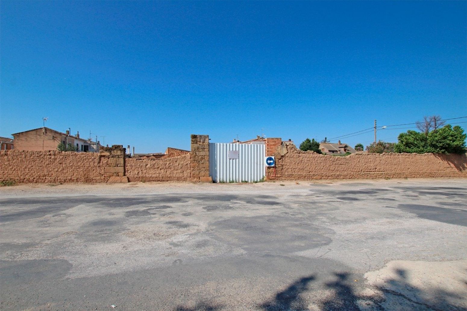 Vista exterior de Residencial en venda en Mélida