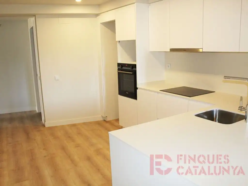 Kitchen of Duplexes for sale in Girona  with Air Conditioner and Terrace