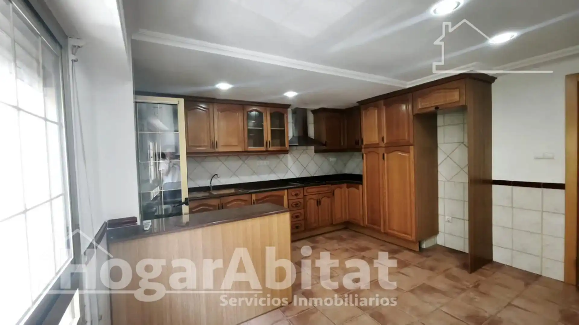 Kitchen of Flat for sale in Valencia  with Air Conditioner, Heating and Balcony