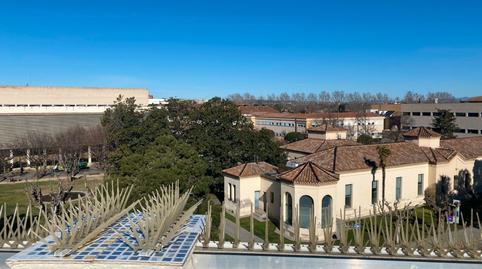 Foto 2 de Casa o xalet en venda a Joc de la Bola - Camps d'Esports, Lleida