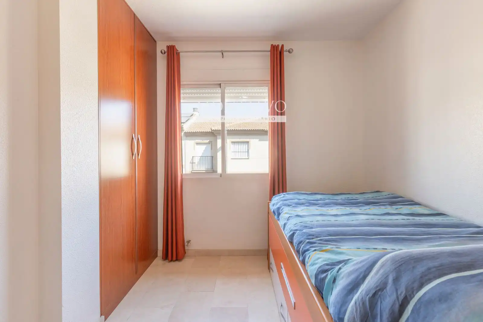 Habitación de Casa adosada en venta en Atarfe