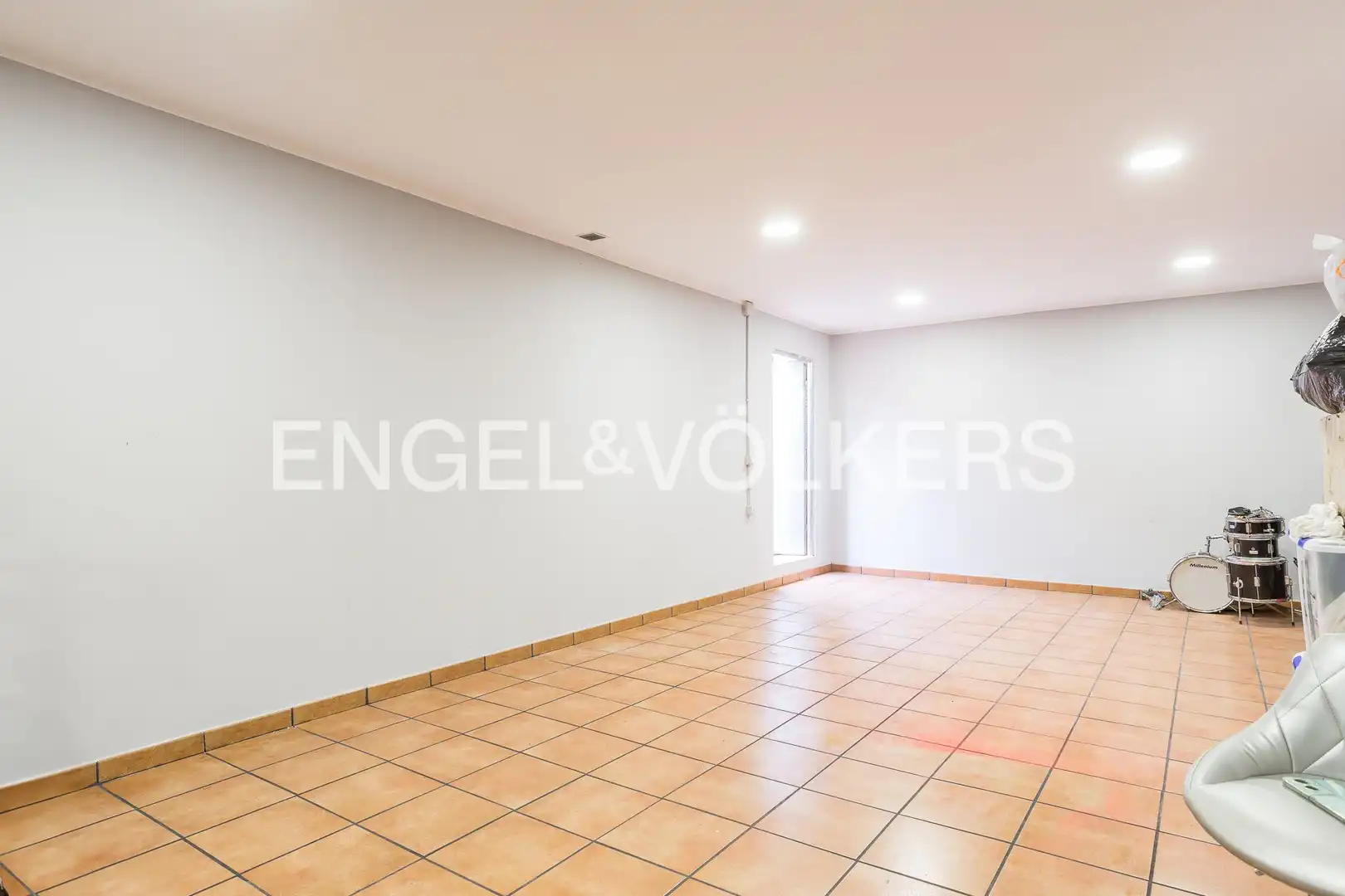 Country homes for sale in Terrassa  with Air Conditioner, Heating and Private garden