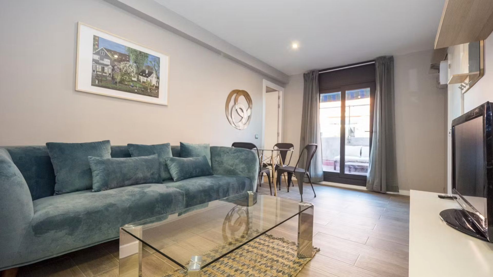 Sala d'estar de Apartament de lloguer en  Barcelona Capital amb Es permeten mascotes