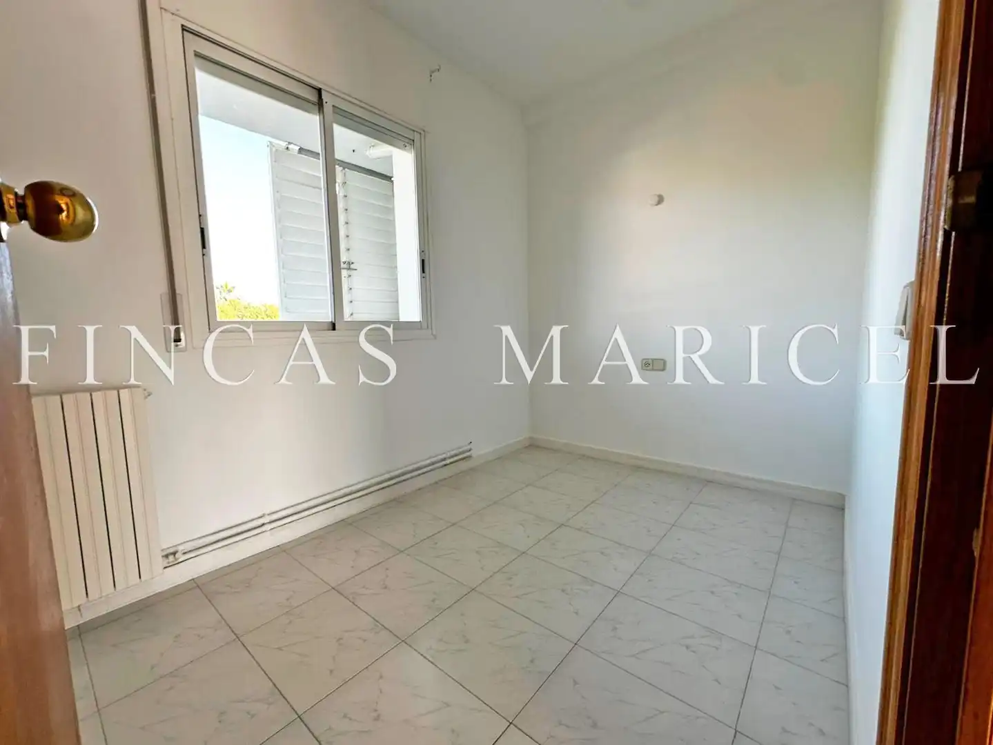 Habitación de Ático en venta en Sitges con Calefacción, Terraza y Piscina comunitaria