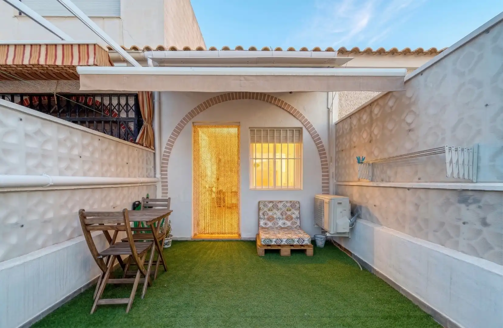 Terrassa de Casa o xalet de lloguer en Torrevieja amb Aire condicionat, Calefacció i Terrassa