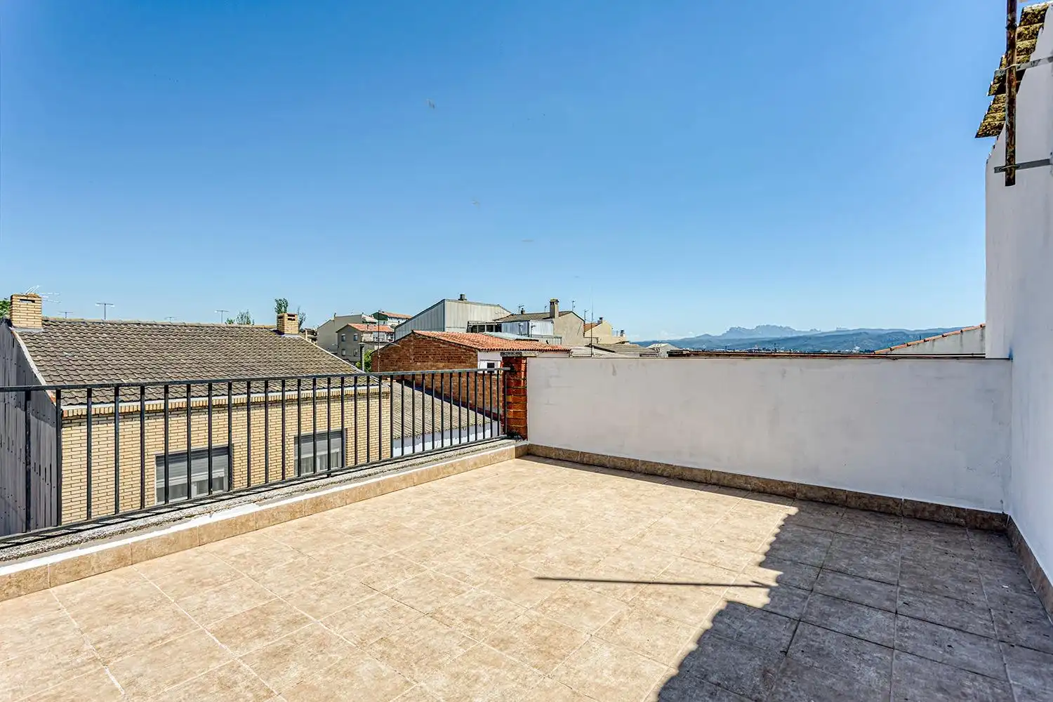 Terraza de Piso en venta en Santa Margarida de Montbui con Calefacción, Terraza y Trastero